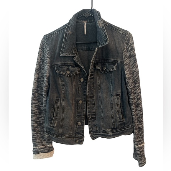 FREE PEOPLE Distressed mixed Grunge witch core sweatshirt black Jean Jacket SZ M - Picture 2 of 9